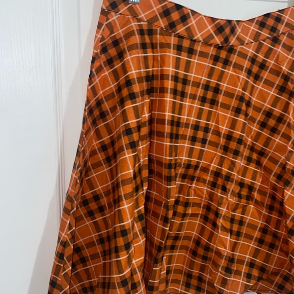 Plaid skirt - Picture 3 of 8